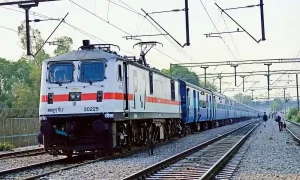 Indian Railway: भारतीय रेल्वे ने डीआरएम से छीना यह अधिकार, जाने पूरी डिटेल्स